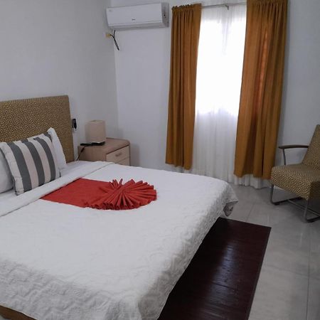 Cattleya Flor Hotel Oranjestad  Zewnętrze zdjęcie