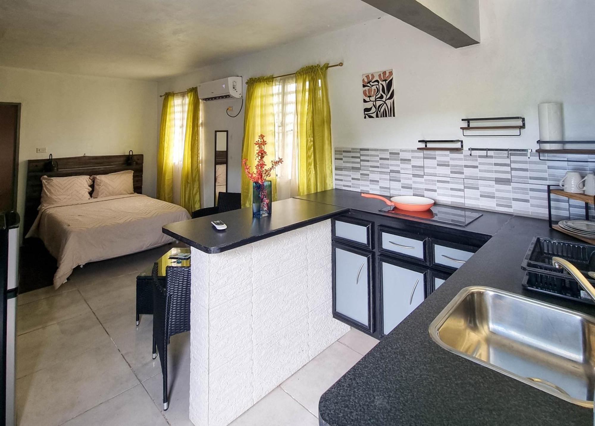 Cattleya Flor Hotel Oranjestad  Zewnętrze zdjęcie